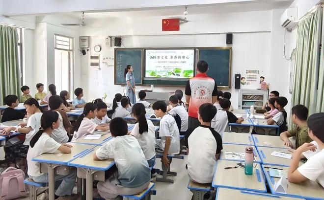 河浦暑期添活力，童心成长绽光彩
