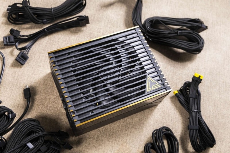 万物基石，顶级超神电源，微星MEG Ai1600T PCIE5开箱